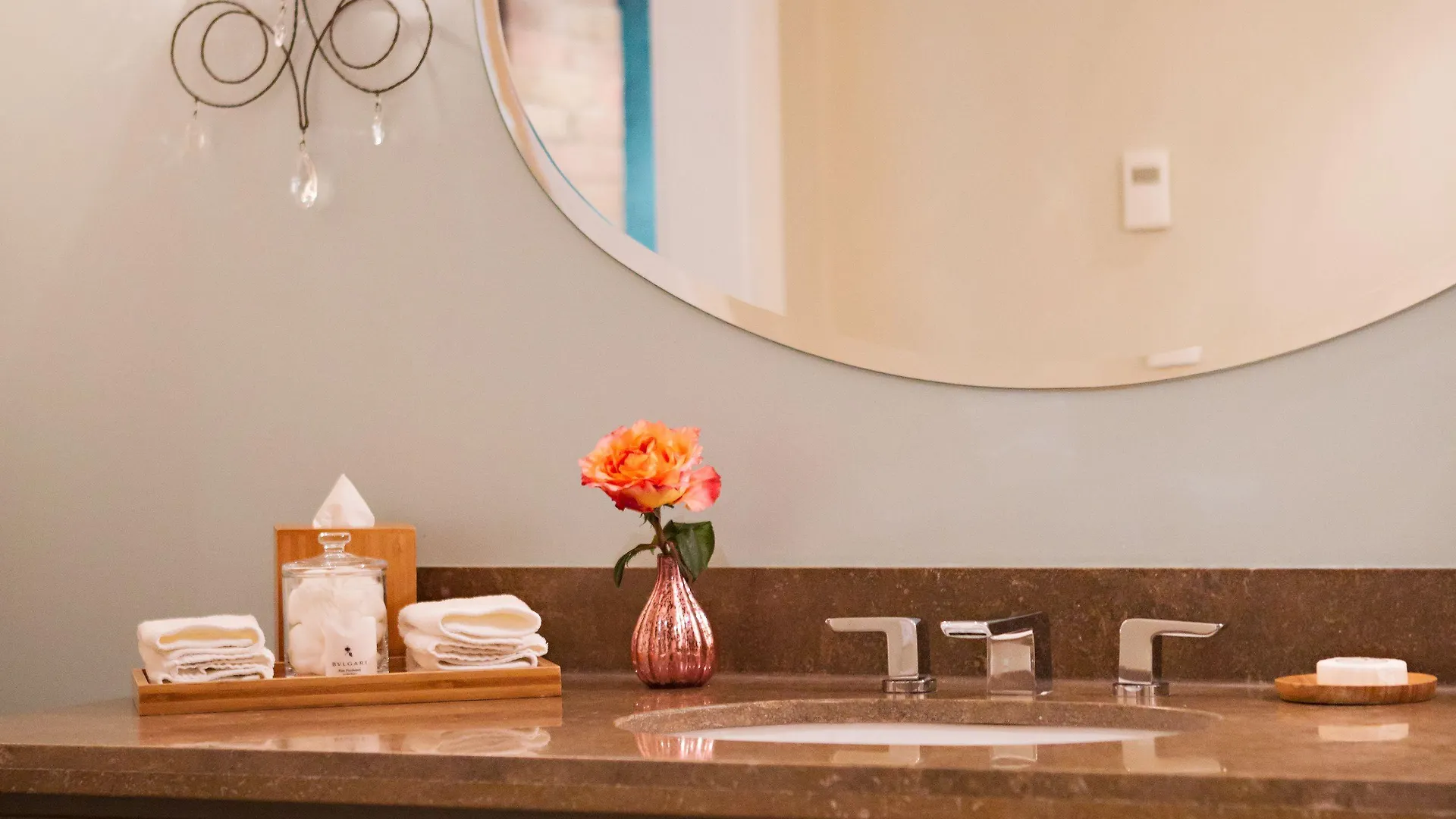 होटल The Ivy At Verity