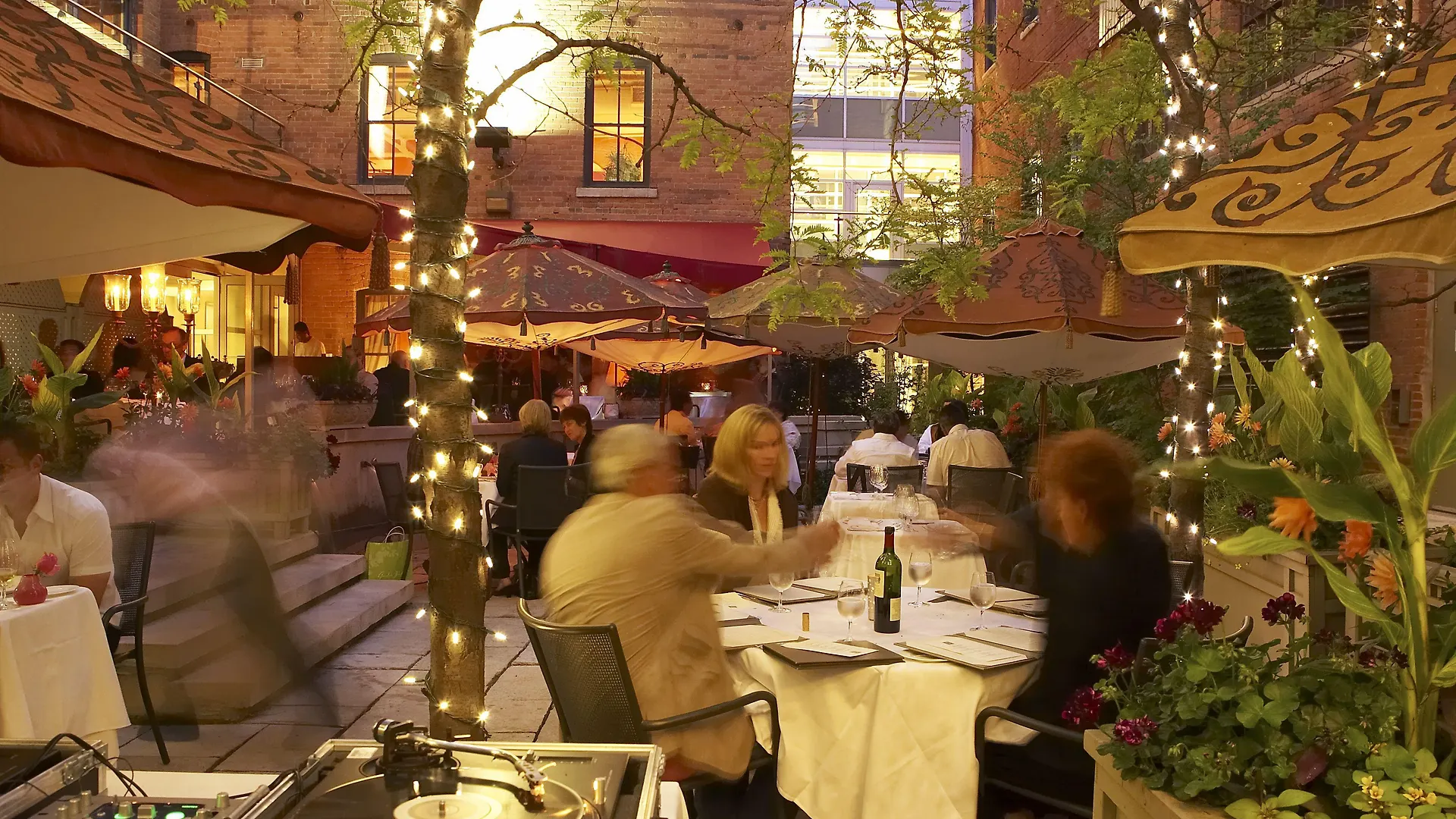 होटल The Ivy At Verity