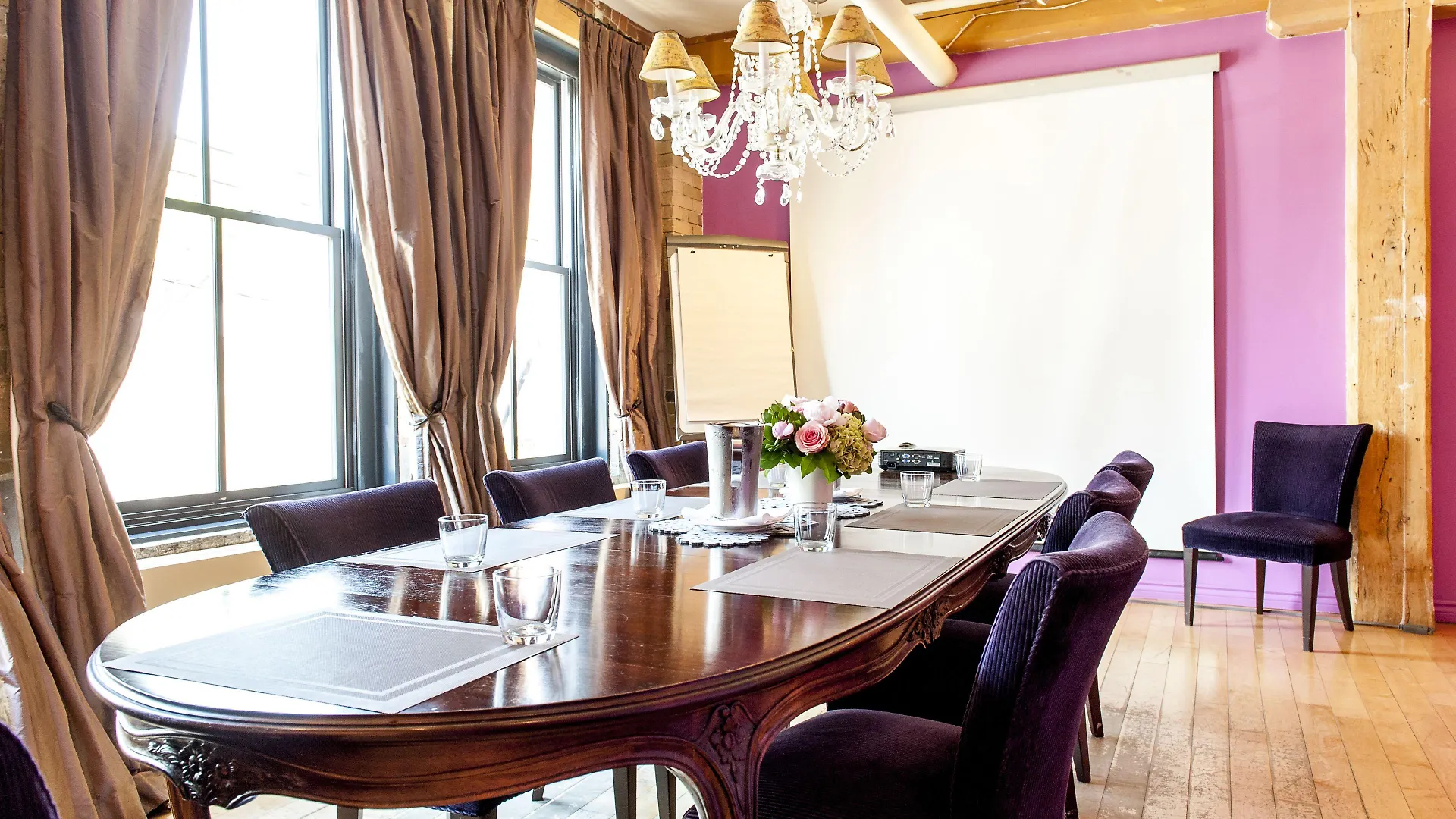 होटल The Ivy At Verity