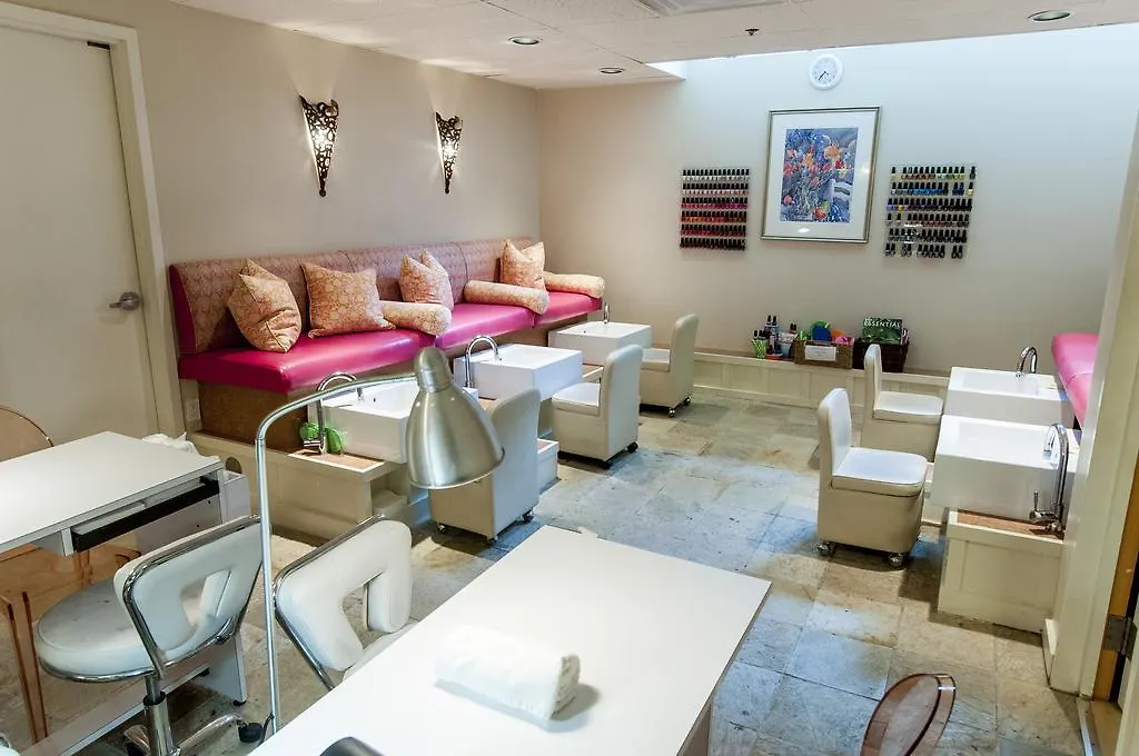 ホテル ジ アイビー アット ベリティ トロント