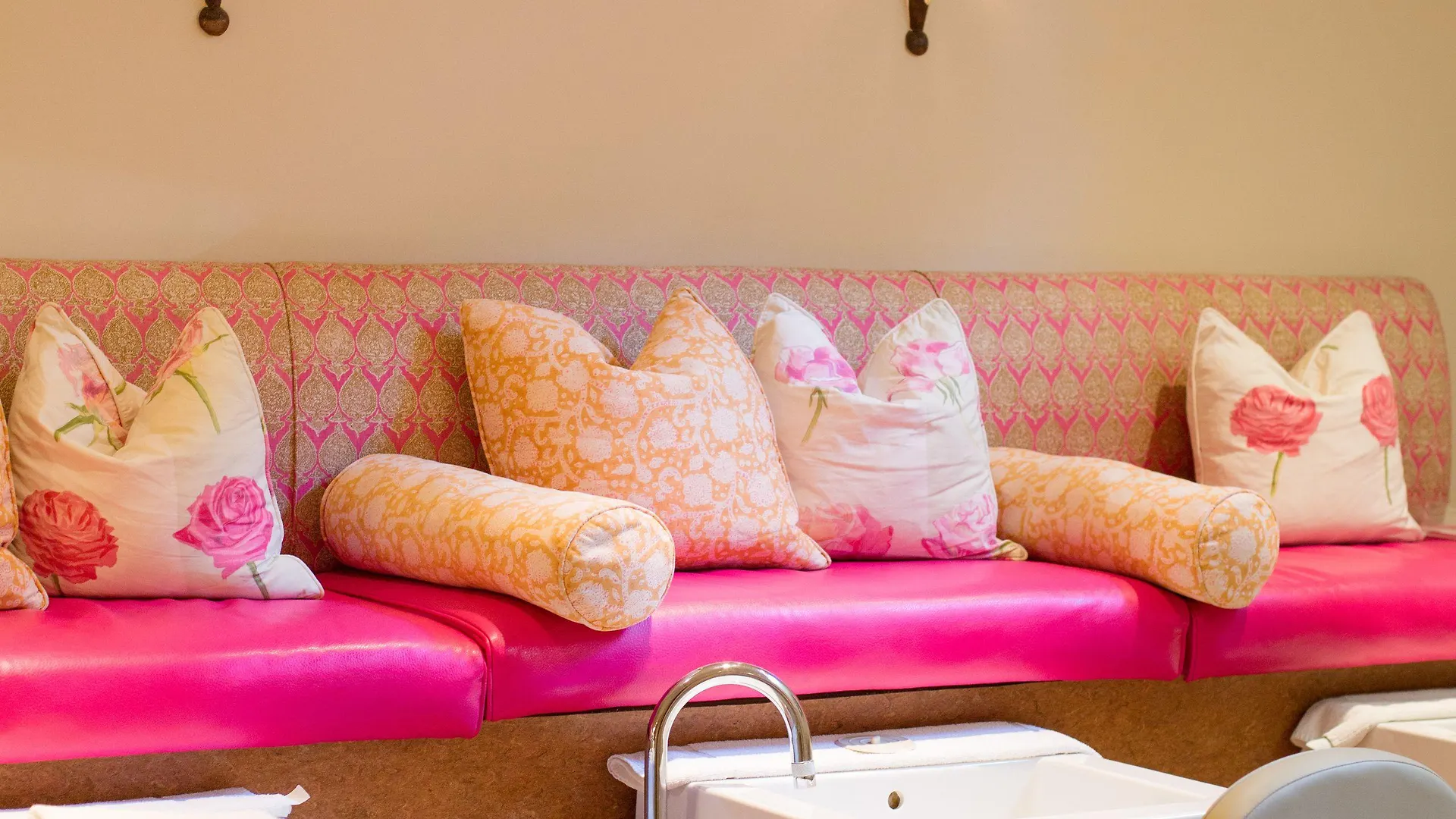 ホテル ジ アイビー アット ベリティ トロント