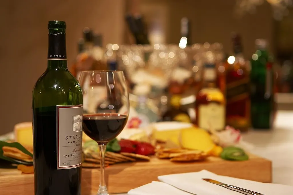 ホテル ジ アイビー アット ベリティ トロント